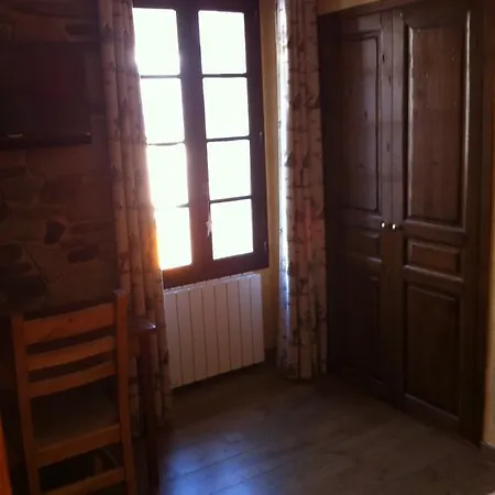 Au Chant Des Marmites Saint-Lary-Soulan Room photo