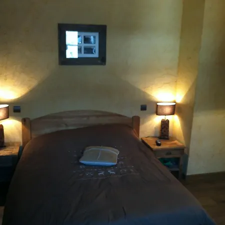 Au Chant Des Marmites Saint-Lary-Soulan Room photo