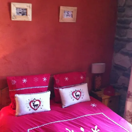 Au Chant Des Marmites Saint-Lary-Soulan Room photo