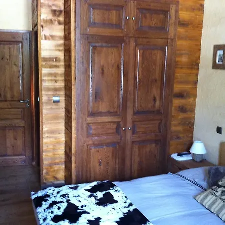 Au Chant Des Marmites Saint-Lary-Soulan Room photo