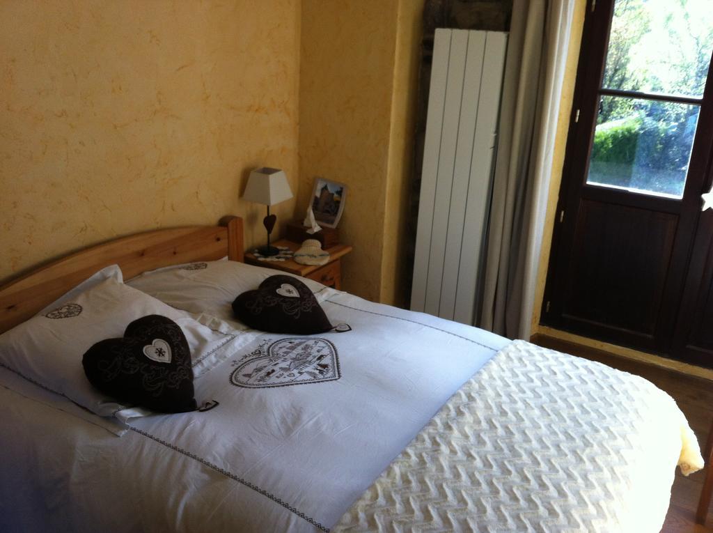 Bed & Breakfast Au Chant Des Marmites *
